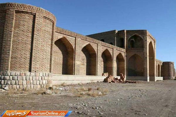 دیدنی های شهرستان میانه؛ از مسجد سنگی صفوی ها تا آبشار بلوکان، دیدنی های شهرستان میانه؛ از مسجد سنگی صفوی ها تا آبشار بلوکان، تصاویر